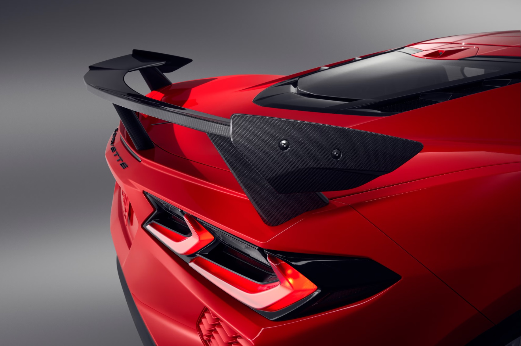 C8 High Wing Spoiler Kit in Visible Carbon Fiber: GM Performance Motor